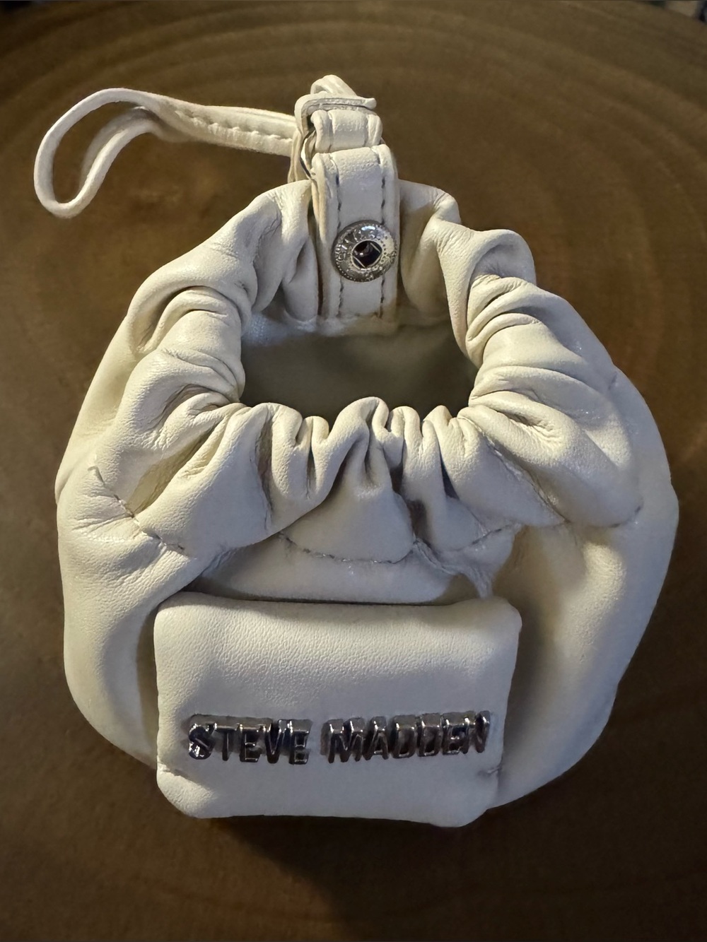 New Steve Madden Ivory Drawstring Mini Wristlet Pouch for Earpods etc.
